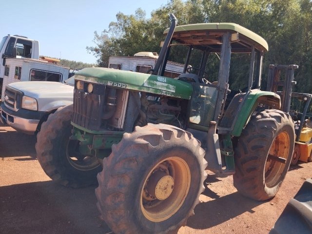 JOHN DEERE TRATOR 7500J ANO 1999/1999