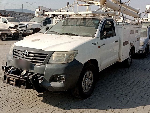 TOYOTA HILUX CS4X4CHAS ANO 2011/2012
